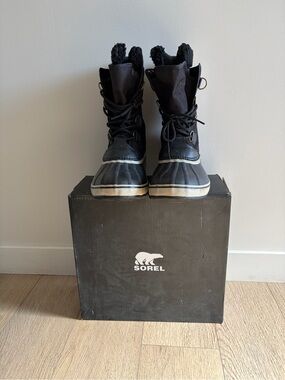 Sorel Men’s Black Lace-Up Insulated Snow Boots